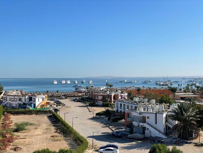 Beachfront One Bedroom Apartment For Sale In Hurghada