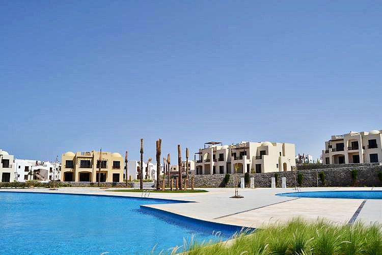 Apartment With A Private Roof For Sale In Makadi Heights