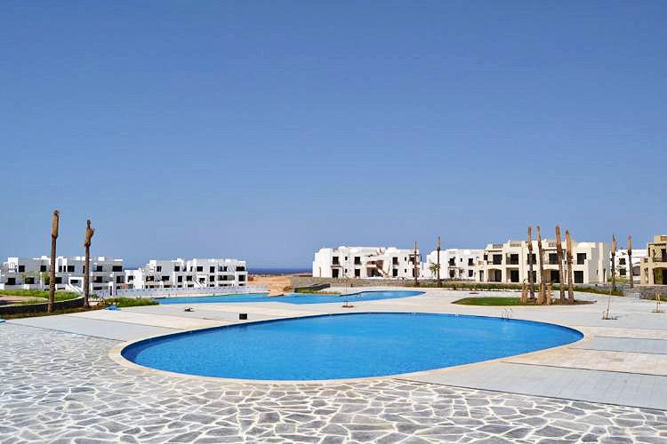 Apartment With A Private Roof For Sale In Makadi Heights